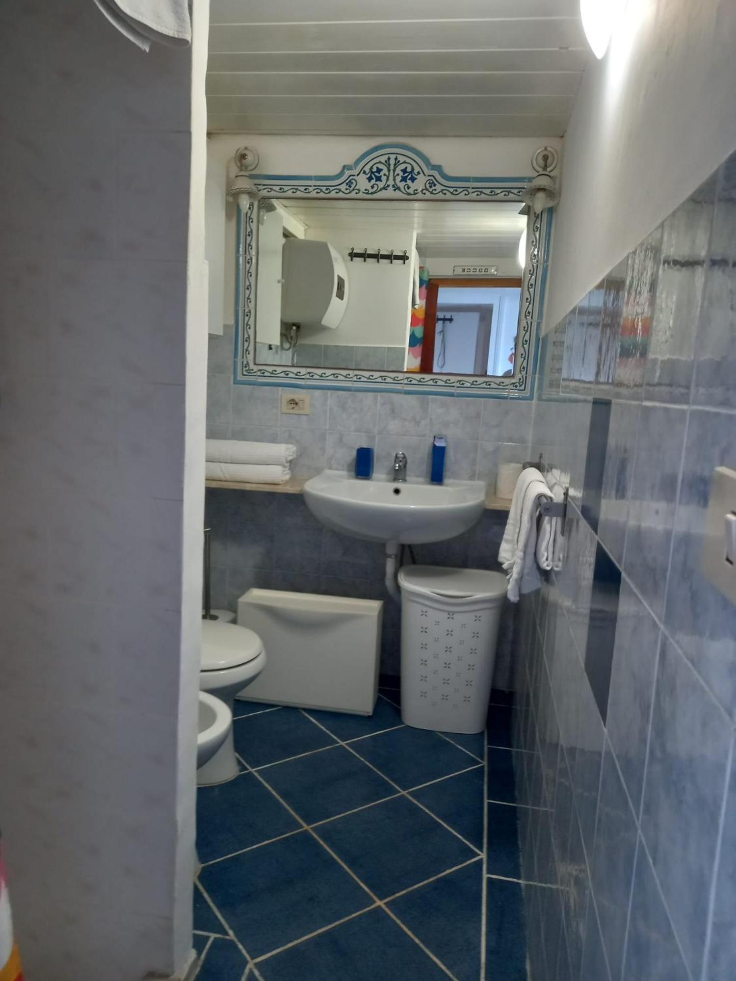 La Casa Sugli Archi Hotell Ponza Eksteriør bilde