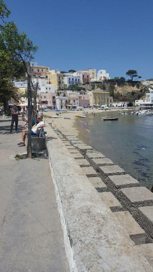 La Casa Sugli Archi Hotell Ponza Eksteriør bilde